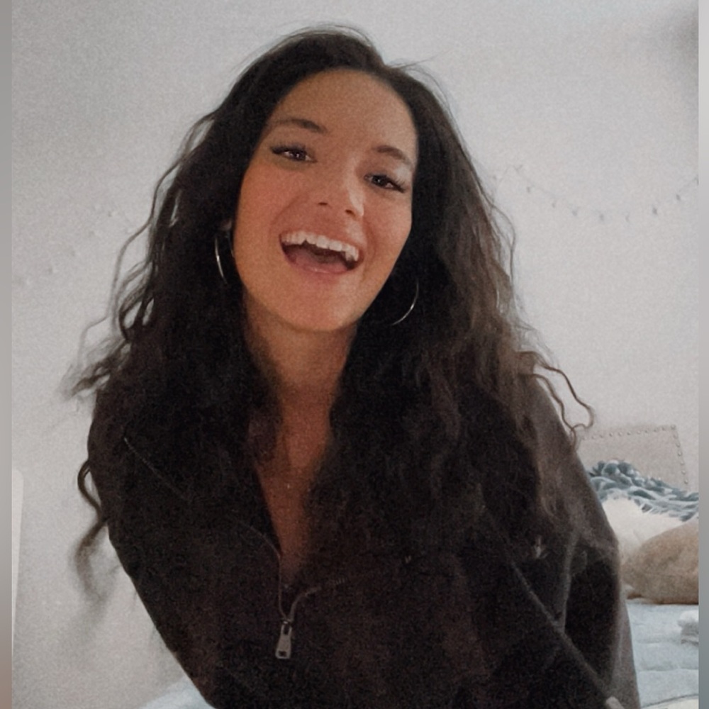 Meet your Posher, Kenzie